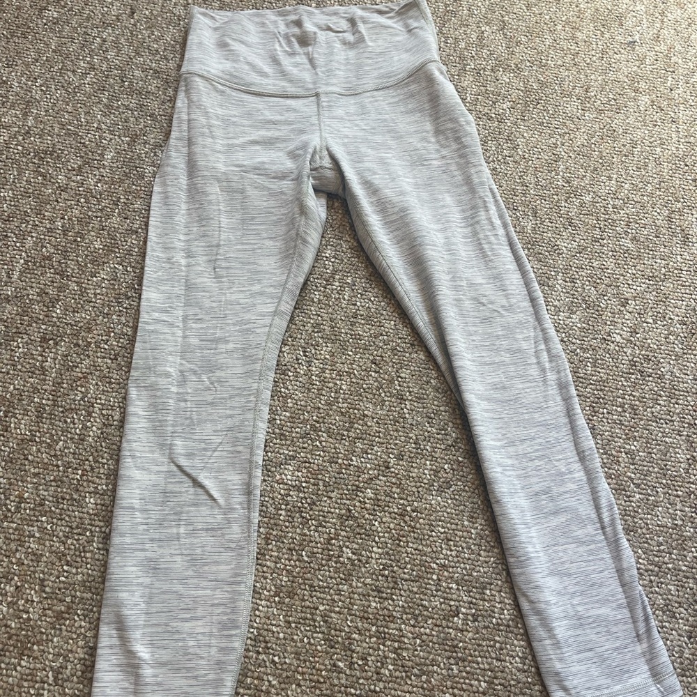 Lulu lemon legging light grey size 6